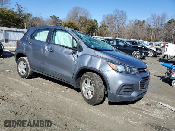 2020 Chevrolet Trax LS with VIN 3GNCJNSB2LL149563, listed as a Copart auction lot 44958245 with 91,618 mi miles and Salvage Title. Bid and sale history available at carsss.com. Image 4.