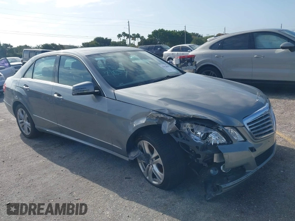 2011 Mercedes-Benz E-Class E 350 Luxury with VIN WDDHF8HB1BA485662, listed as a IAAI auction lot 41978098 with 28,765 mi miles. Bid and sale history available at carsss.com. Image 1.