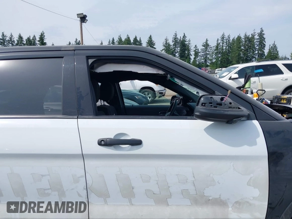 2017 Ford Police Interceptor Utility с VIN 1FM5K8AR7HGD58139, выставлен на аукционе IAAI как лот 42517057 с пробегом 91 537 миль миль и . История ставок и продаж доступна на DreamBid. Изображение 14.