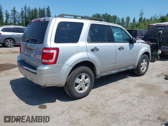 2011 Ford Escape XLT с VIN 1FMCU9D75BKB26421, выставлен на аукционе IAAI как лот 42421183 с пробегом 151 693 миль миль и . История ставок и продаж доступна на DreamBid. Изображение 4.