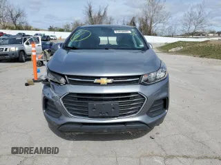 2020 Chevrolet Trax LS z VIN 3GNCJNSB9LL164044, wystawiony jako Copart lot #51058005 z przebiegiem 60 879 mil mil oraz Szkoda całkowita • Salvage title. Historia ofert i sprzedaży dostępna na DreamBid. Obrazek 5.