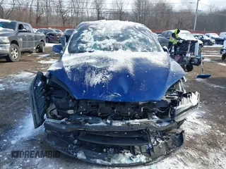 2022 Tesla Model X Plaid z VIN 7SAXCBE69NF343318, wystawiony jako IAAI lot #41387403 z przebiegiem Nie podano mil oraz . Historia ofert i sprzedaży dostępna na DreamBid. Obrazek 12.
