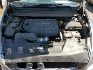 2016 Jeep Cherokee Limited with VIN 1C4PJLDBXGW229270, listed as a Copart auction lot 60097515 with 136,297 mi miles and Salvage title. Bid and sale history available at DreamBid. Image 12.