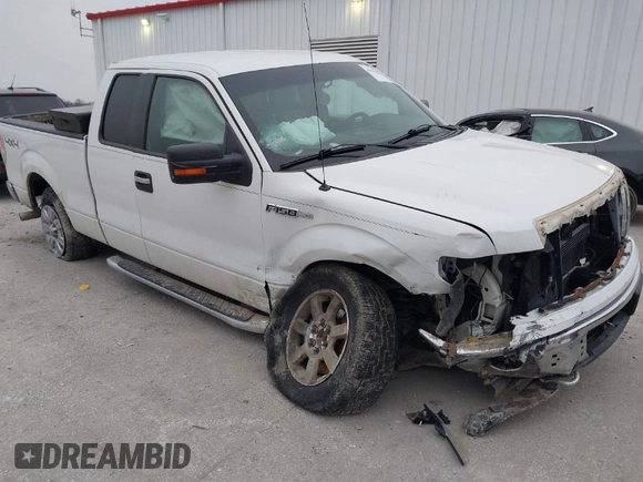 2012 Ford F-150 XL with VIN 1FTFX1EF2CFC77744, listed as a IAAI auction lot 41565431 with 200,701 mi miles. Bid and sale history available at carsss.com. Image 1.