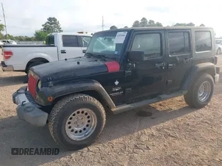 2008 Jeep Wrangler Unlimited Sahara with VIN 1J4GB591X8L523581, listed as a IAAI auction lot 42035446 with 200,570 mi miles and . Bid and sale history available at DreamBid. Image 18.