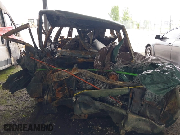 1999 Chevrolet Tahoe Z71 z VIN 1GNEK13R3XJ455517, wystawiony jako IAAI lot #39726972 z przebiegiem Nie podano mil oraz . Historia ofert i sprzedaży dostępna na DreamBid. Obrazek 7.