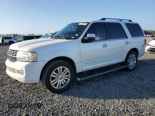2011 Lincoln Navigator z VIN 5LMJJ2H52BEJ01696, wystawiony jako Copart lot #78605964 z przebiegiem 191 385 mil mil oraz Szkoda całkowita • Salvage title. Historia ofert i sprzedaży dostępna na DreamBid. Obrazek 1.