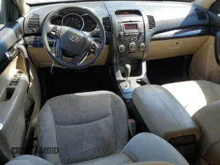 2011 Kia Sorento LX with VIN 5XYKT3A13BG013461, listed as a Copart auction lot 47467015 with 166,707 mi miles and Clean Title. Bid and sale history available at DreamBid. Image 8.