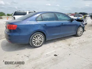 2013 Volkswagen Jetta SEL с VIN 3VWLX7AJ4DM354418, выставлен на аукционе Copart как лот 54982235 с пробегом 147 136 миль миль и Списание • Salvage title. История ставок и продаж доступна на DreamBid. Изображение 3.