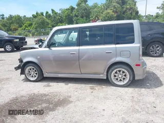 2006 Scion xB z VIN JTLKT324364083642, wystawiony jako IAAI lot #42681553 z przebiegiem 139 346 mil mil oraz . Historia ofert i sprzedaży dostępna na DreamBid. Obrazek 14.