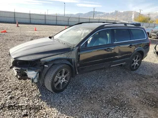 2013 Volvo XC70 T6 with VIN YV4902BZ6D1163070, listed as a Copart auction lot 77456454 with 91,820 mi miles and Salvage Title. Bid and sale history available at DreamBid. Image 1.