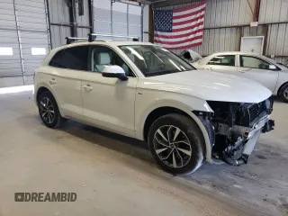 2022 Audi Q5 S line Prestige with VIN WA1FAAFY5N2032068, listed as a Copart auction lot 70009354 with 44,911 mi miles and Salvage Title. Bid and sale history available at carsss.com. Image 4.