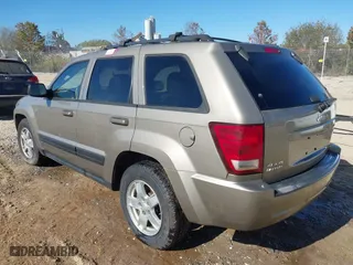 2006 Jeep Grand Cherokee Laredo with VIN 1J4HR48N86C182533, listed as a IAAI auction lot 40629332 with 1 mi miles. Bid and sale history available at carsss.com. Image 3.