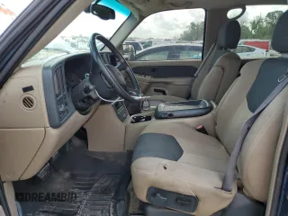 2002 Chevrolet Avalanche z VIN 3GNEC13T12G116810, wystawiony jako Copart lot #60337925 z przebiegiem 253 832 mil mil oraz Czysty tytuł • Clean title. Historia ofert i sprzedaży dostępna na DreamBid. Obrazek 7.