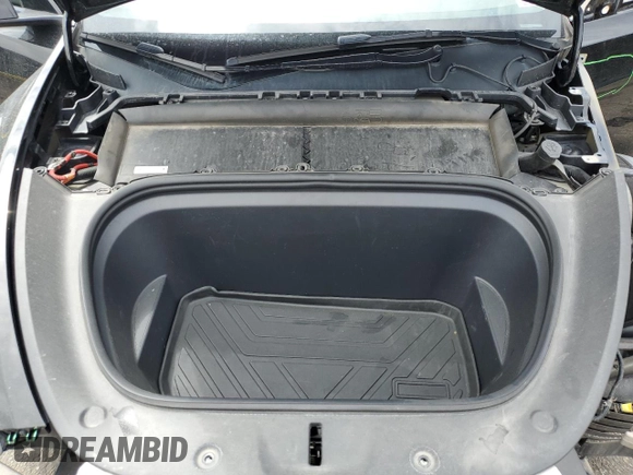 2022 Tesla Model Y Long Range z VIN 7SAYGDEE7NA014402, wystawiony jako Copart lot #56325005 z przebiegiem 41 171 mil mil oraz Szkody całkowita. Historia ofert i sprzedaży dostępna na DreamBid. Obrazek 11.