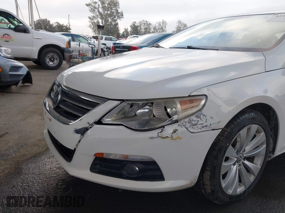 2009 Volkswagen CC Sport with VIN WVWML73C79E566020, listed as a IAAI auction lot 42140306 with 133,411 mi miles. Bid and sale history available at carsss.com. Image 6.