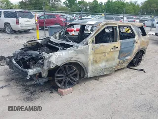 2017 Ford Explorer XLT с VIN 1FM5K8D88HGA11275, выставлен на аукционе IAAI как лот 42260232 с пробегом Не указан миль и . История ставок и продаж доступна на DreamBid. Изображение 2.