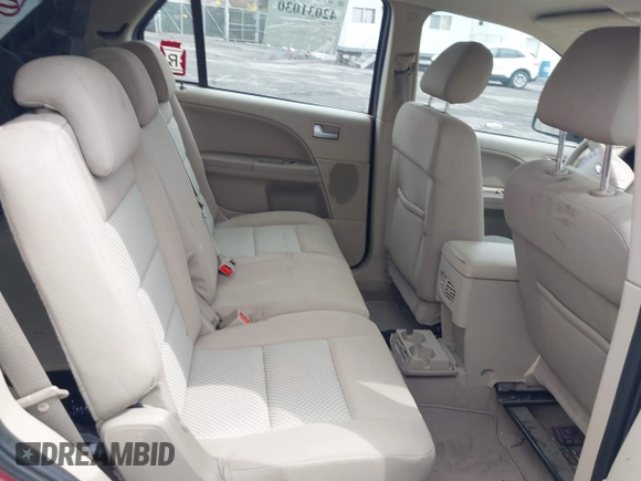 2006 Ford Freestyle SE with VIN 1FMZK04106GA36254, listed as a IAAI auction lot 42031030 with 112,029 mi miles. Bid and sale history available at carsss.com. Image 8.
