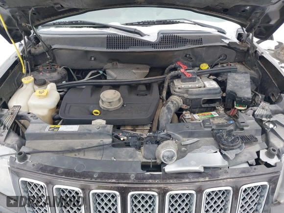 2014 Jeep Compass Limited with VIN 1C4NJDCB6ED549614, listed as a IAAI auction lot 41595768 with 114,472 mi miles. Bid and sale history available at carsss.com. Image 10.