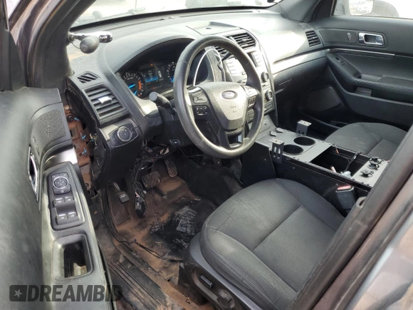 2017 Ford Police Interceptor Utility z VIN 1FM5K8AR0HGE30329, wystawiony jako Copart lot #50967265 z przebiegiem 156 692 mil mil oraz Szkoda całkowita • Salvage title. Historia ofert i sprzedaży dostępna na DreamBid. Obrazek 8.