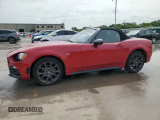 2017 FIAT 124 Spider Elaborazione Abarth z VIN JC1NFAEK7H0125607, wystawiony jako Copart lot #57884844 z przebiegiem 52 143 mil mil oraz Szkody całkowita. Historia ofert i sprzedaży dostępna na DreamBid. Obrazek 1.