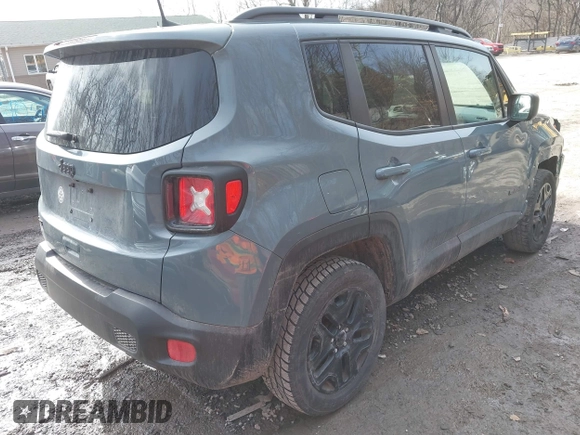 2018 Jeep Renegade Sport with VIN ZACCJBAB2JPH56754, listed as a IAAI auction lot 41541555 with 141,616 mi miles. Bid and sale history available at carsss.com. Image 4.