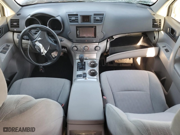 2011 Toyota Highlander with VIN 5TDZA3EH8BS015110, listed as a Copart auction lot 81560414 with 0 mi miles and Salvage Title. Bid and sale history available at carsss.com. Image 8.