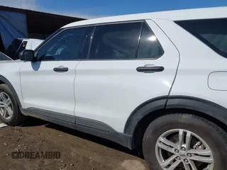 2024 Ford Explorer with VIN 1FMSK7BH4RGA25692, listed as a IAAI auction lot 41668390 with 13,706 mi miles. Bid and sale history available at carsss.com. Image 14.