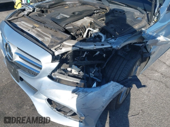 2018 Mercedes-Benz C 300 with VIN 55SWF4JB1JU244077, listed as a IAAI auction lot 41795613 with 90,900 mi miles and . Bid and sale history available at DreamBid. Image 6.