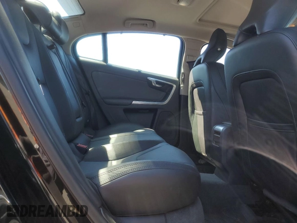 2018 Volvo S60 Inscription Platinum with VIN LYV402TM4JB172922, listed as a Copart auction lot 54655585 with 38,002 mi miles and Salvage Title. Bid and sale history available at carsss.com. Image 10.