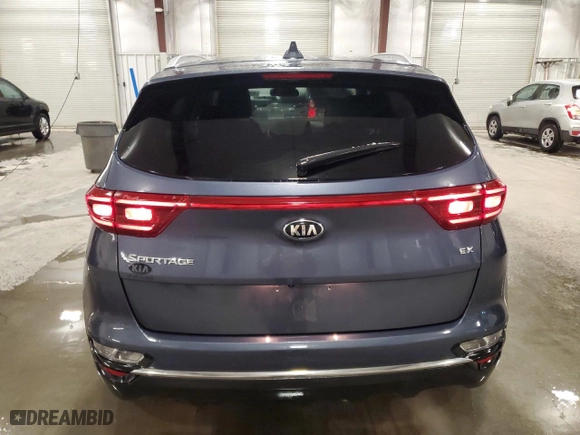2020 Kia Sportage EX with VIN KNDPNCAC3L7715098, listed as a Copart auction lot 47639965 with 73,252 mi miles and Salvage Title. Bid and sale history available at carsss.com. Image 6.
