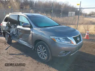 2015 Nissan Pathfinder Platinum with VIN 5N1AR2MM7FC682154, listed as a IAAI auction lot 41754633 with 134,866 mi miles and . Bid and sale history available at DreamBid. Image 1.