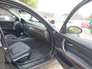 2008 BMW 3 Series 328xi с VIN WBAVC93588K042292, выставлен на аукционе IAAI как лот 42565917 с пробегом 179 188 миль миль и . История ставок и продаж доступна на DreamBid. Изображение 5.