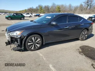 2019 Nissan Altima SL with VIN 1N4BL4EW0KC190118, listed as a Copart auction lot 52323795 with 88,385 mi miles and Salvage Title. Bid and sale history available at DreamBid. Image 1.