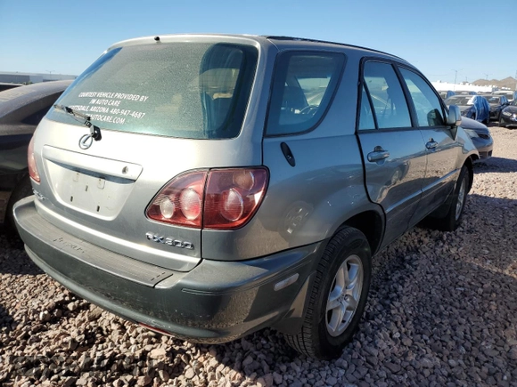 2000 Lexus RX 300 with VIN JT6HF10U2Y0127765, listed as a Copart auction lot 77489974 with 227,791 mi miles and Salvage Title. Bid and sale history available at DreamBid. Image 3.