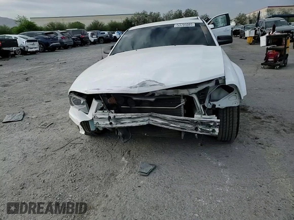 2007 Ford Mustang Deluxe z VIN 1ZVFT80N975326126, wystawiony jako Copart lot #53705085 z przebiegiem 77 431 mil mil oraz Szkoda całkowita • Salvage title. Historia ofert i sprzedaży dostępna na DreamBid. Obrazek 14.