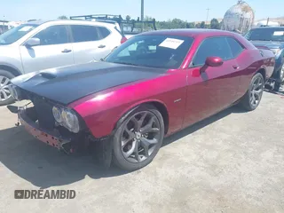 2019 Dodge Challenger R/T z VIN 2C3CDZBT2KH751102, wystawiony jako IAAI lot #42249713 z przebiegiem 35 552 mil mil oraz . Historia ofert i sprzedaży dostępna na DreamBid. Obrazek 19.