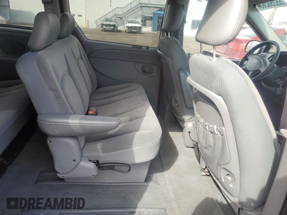 2005 Dodge Caravan SE z VIN 1D4GP25RX5B376541, wystawiony jako Copart lot #55258265 z przebiegiem 128 328 mil mil oraz Szkody całkowita. Historia ofert i sprzedaży dostępna na DreamBid. Obrazek 11.