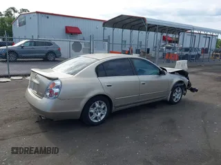 2005 Nissan Altima S z VIN 1N4AL11D45N498626, wystawiony jako IAAI lot #42332539 z przebiegiem 132 446 mil mil oraz . Historia ofert i sprzedaży dostępna na DreamBid. Obrazek 4.