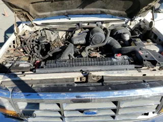 1992 Ford F-250 with VIN 1FTHX26M3NKB11741, listed as a Copart auction lot 78205284 with 198,113 mi miles and Clean Title. Bid and sale history available at carsss.com. Image 11.