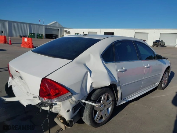 2014 Chevrolet Impala Limited LT with VIN 2G1WB5E38E1117964, listed as a IAAI auction lot 40917459 with NaN miles. Bid and sale history available at carsss.com. Image 18.