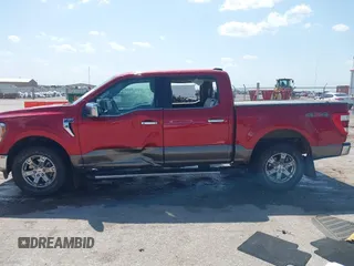 2021 Ford F-150 XL z VIN 1FTFW1E83MFC62921, wystawiony jako IAAI lot #42465289 z przebiegiem 83 847 mil mil oraz . Historia ofert i sprzedaży dostępna na DreamBid. Obrazek 14.