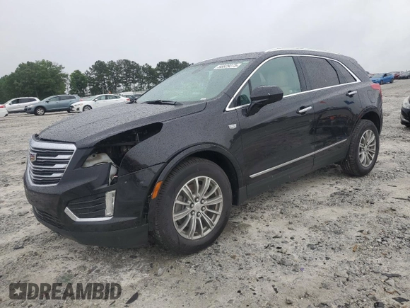 2017 Cadillac XT5 Luxury FWD z VIN 1GYKNBRS9HZ273319, wystawiony jako Copart lot #55829275 z przebiegiem 89 373 mil mil oraz Szkody całkowita. Historia ofert i sprzedaży dostępna na DreamBid. Obrazek 1.