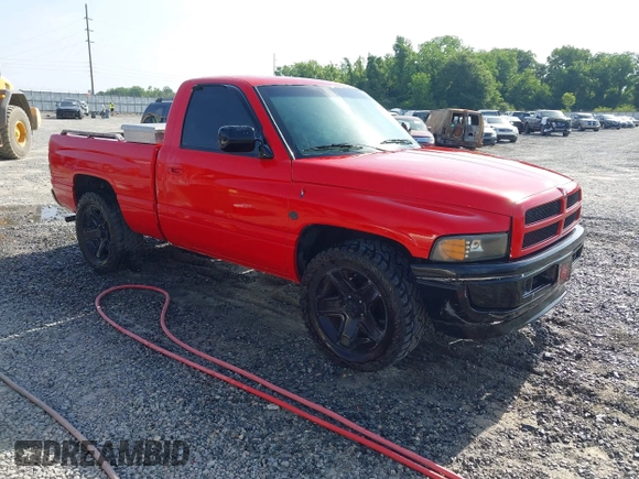 1994 Dodge 1500 z VIN 3B7HC16Y5RM562516, wystawiony jako IAAI lot #42290588 z przebiegiem 210 155 mil mil oraz . Historia ofert i sprzedaży dostępna na DreamBid. Obrazek 1.