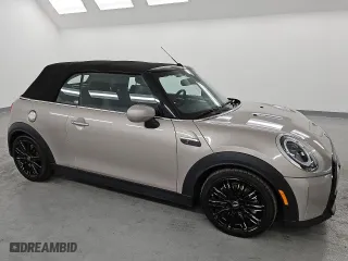 2024 MINI Convertible Cooper S with VIN WMW43DL02R3R79718, listed as a Copart auction lot 52829245 with 31,948 mi miles and Clean Title. Bid and sale history available at carsss.com. Image 4.