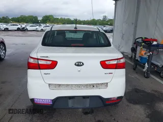 2014 Kia Rio EX z VIN KNADN4A38E6339206, wystawiony jako IAAI lot #41972283 z przebiegiem 95 993 mil mil oraz . Historia ofert i sprzedaży dostępna na DreamBid. Obrazek 16.