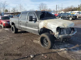 2005 GMC Sierra 2500HD SLT z VIN 1GTHK23265F906597, wystawiony jako Copart lot #86837064 z przebiegiem Nie podano mil oraz Szkoda całkowita • Salvage title. Historia ofert i sprzedaży dostępna na DreamBid. Obrazek 4.