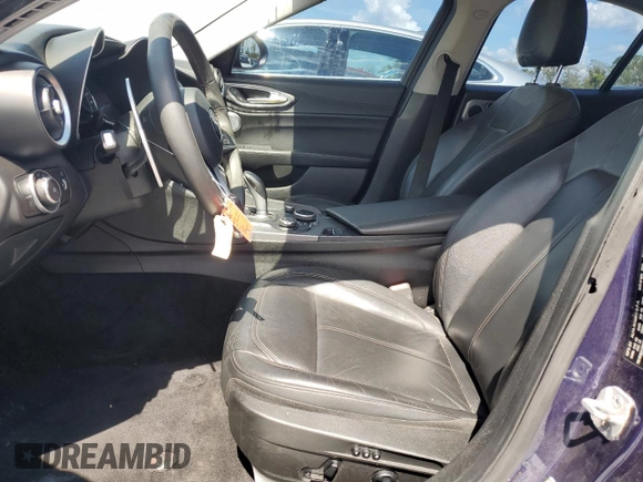 2018 Alfa Romeo Giulia with VIN ZARFAEDN9J7564125, listed as a Copart auction lot 61199245 with 89,922 mi miles and Clean title. Bid and sale history available at DreamBid. Image 7.