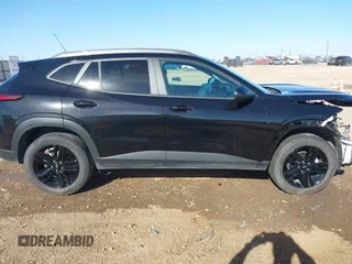 2025 Chevrolet Trax ACTIV with VIN KL77LKEP0SC071687, listed as a IAAI auction lot 41846401 with 9,596 mi miles. Bid and sale history available at carsss.com. Image 14.