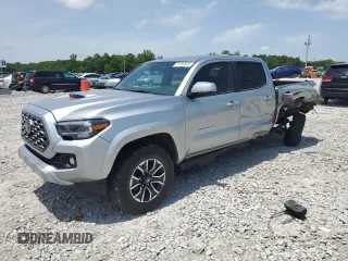 2022 Toyota Tacoma SR5 with VIN 3TMAZ5CN1NM195125, listed as a Copart auction lot 57169525 with 30,174 mi miles and Salvage title. Bid and sale history available at DreamBid. Image 1.